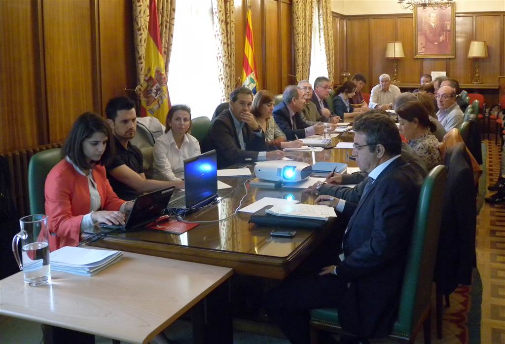 Foto 2 de la reunión de la mesa territorial de Teruel