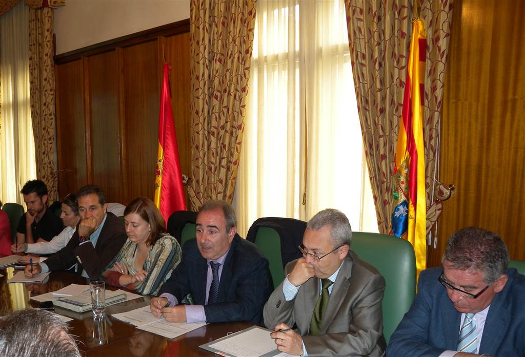 Foto 1 de la reunión de la mesa territorial de Teruel